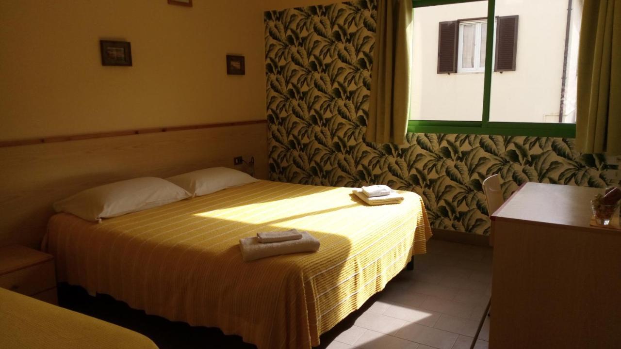 Hotel Lupo Di Mare Marina di Castagneto Carducci Luaran gambar